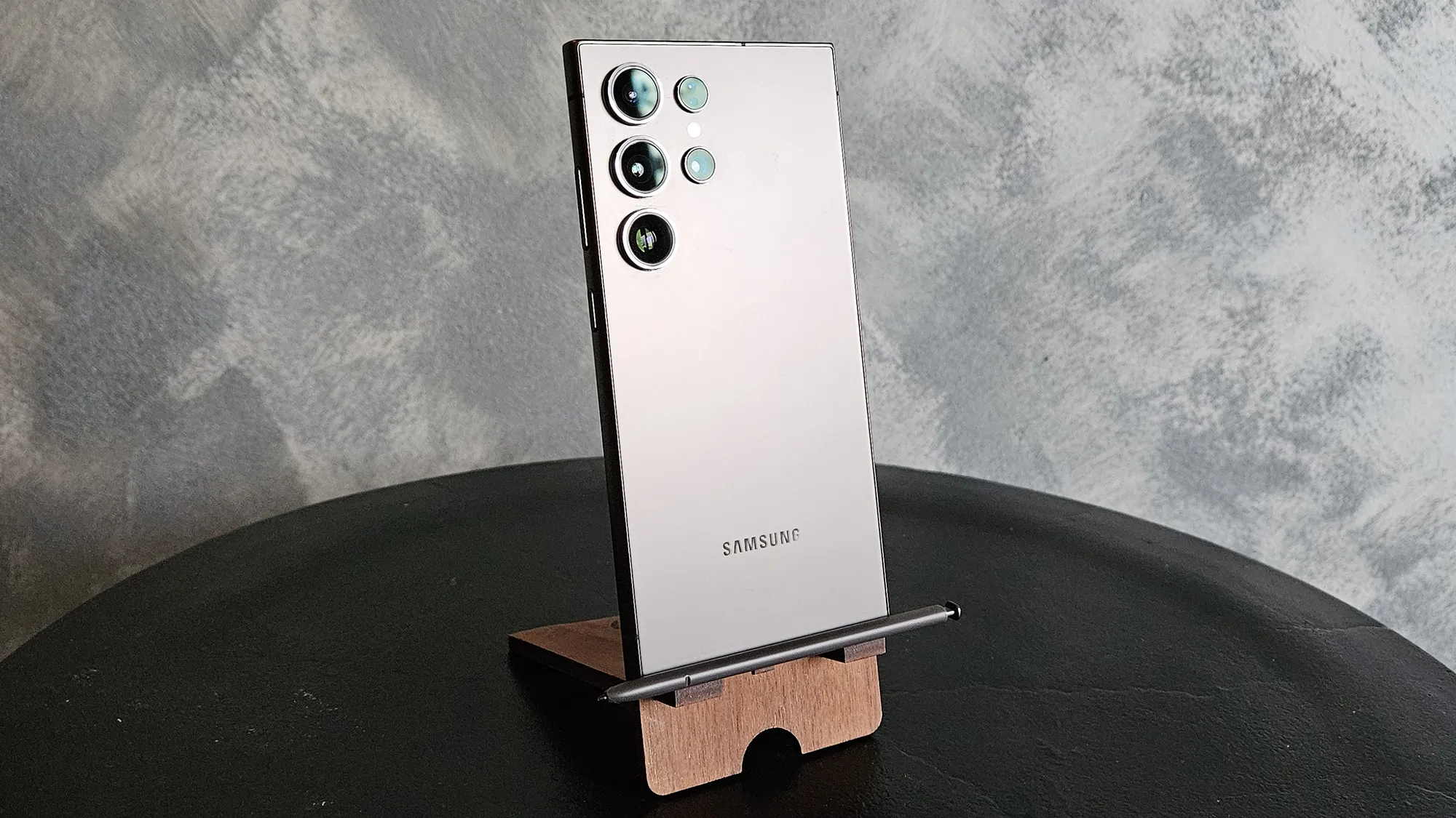 Galaxy S26 Ultra cứng cáp, khả năng bảo vệ toàn diện